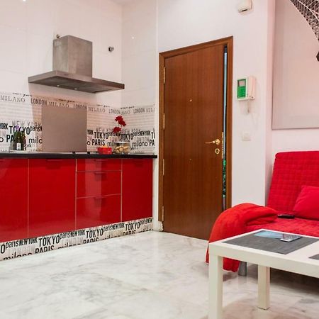 Apartamentos Rg Triana, Calle Castilla Con Patio Seville Exterior photo